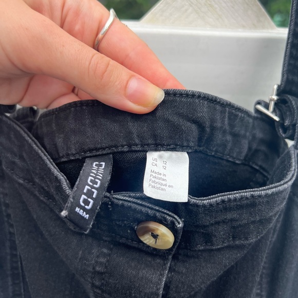 H&M Black Denim Button Front Mini Dress - Picture 4 of 4